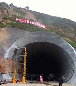 隧道襯砌臺車拼裝調試及施工過程加固要求